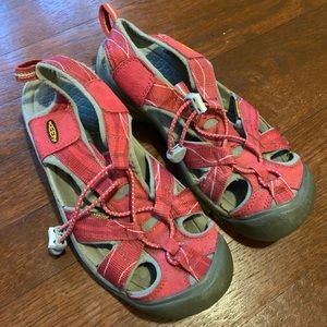 Keen Size 7
